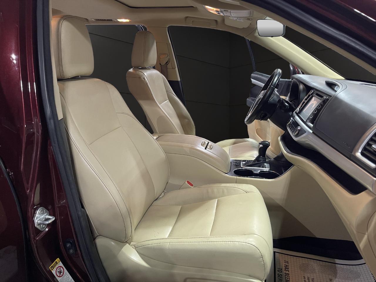 Toyota Highlander XLE V6 AWD (Natl) 2017