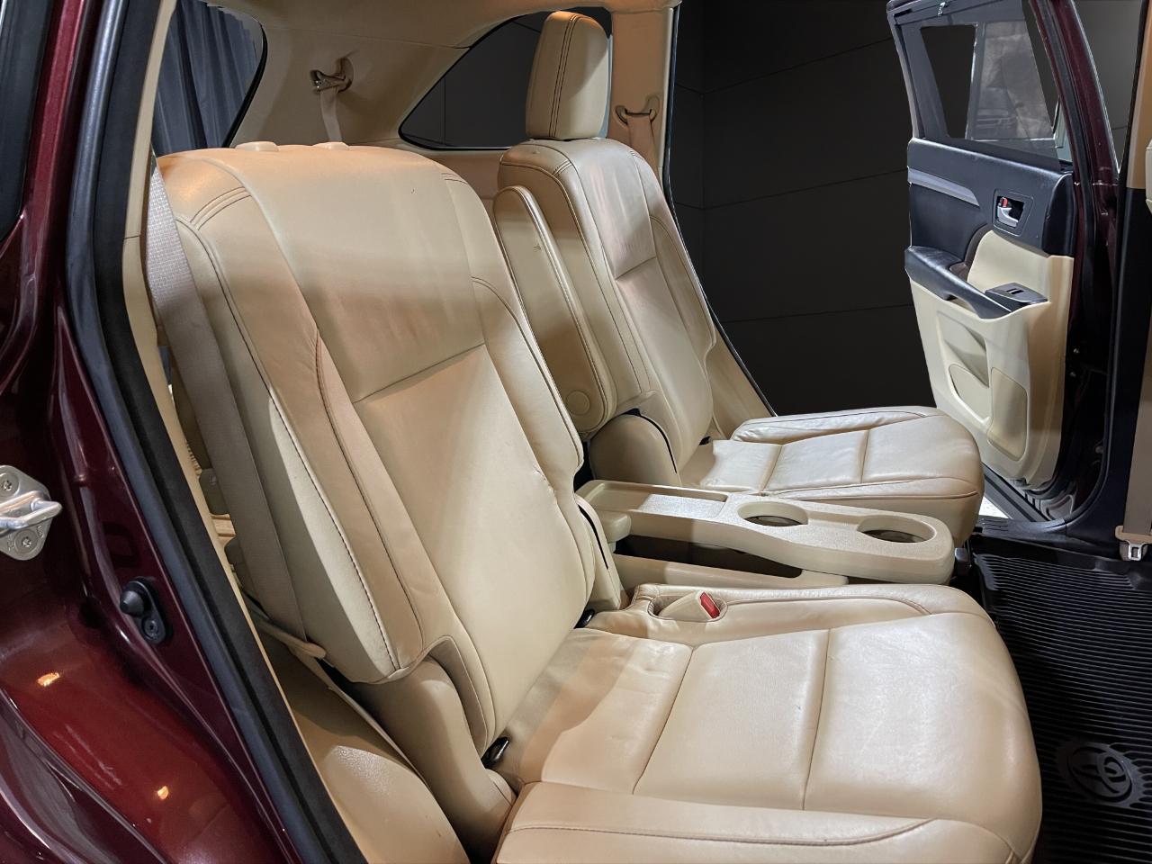 Toyota Highlander XLE V6 AWD (Natl) 2017