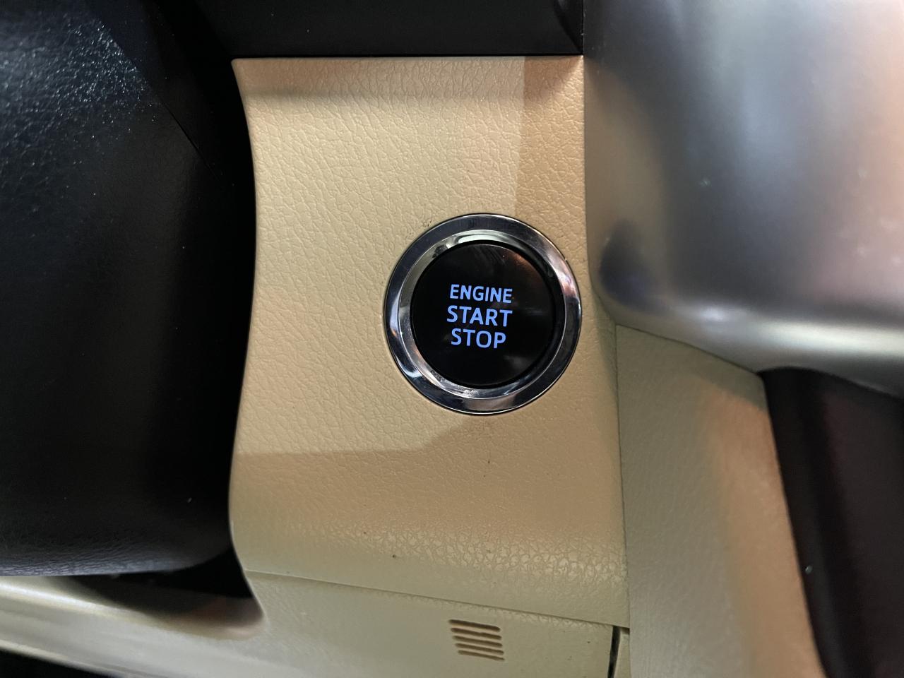 Toyota Highlander XLE V6 AWD (Natl) 2017