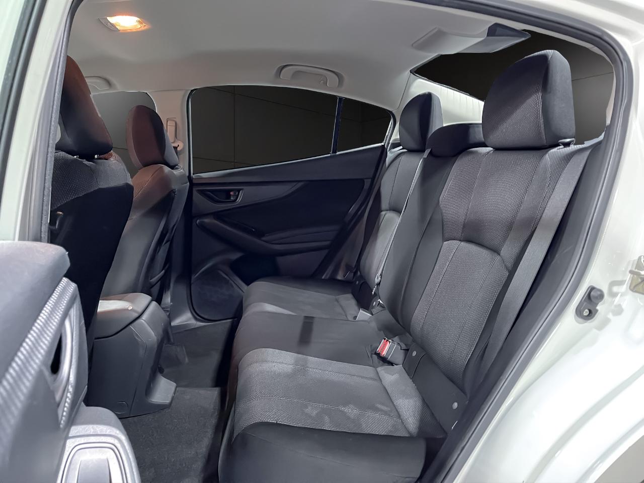 Subaru Impreza 2.0i Premium 4-door CVT 2019