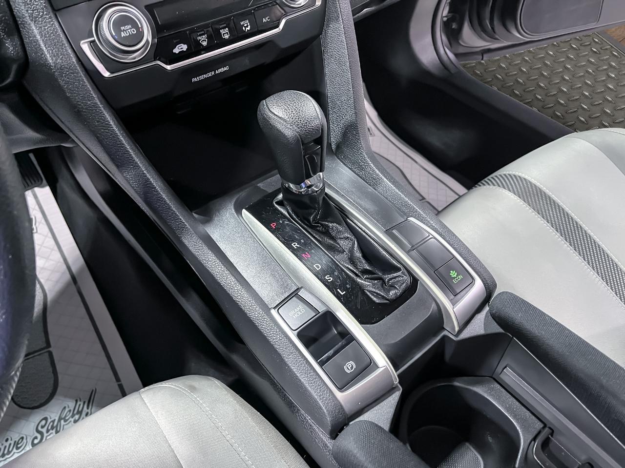 Honda Civic Sedan LX CVT 2017