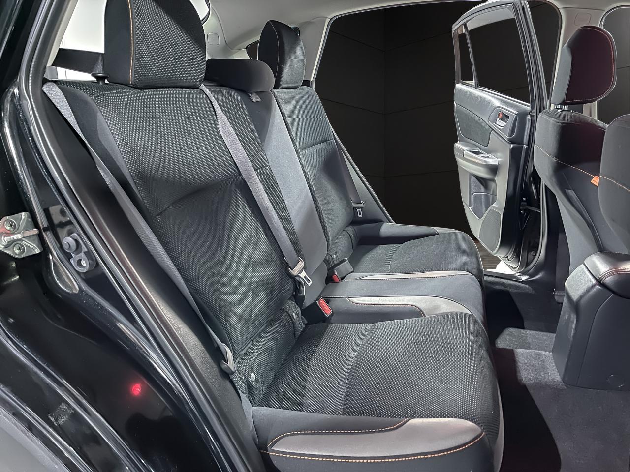 Subaru Crosstrek 5dr CVT 2.0i Premium 2016