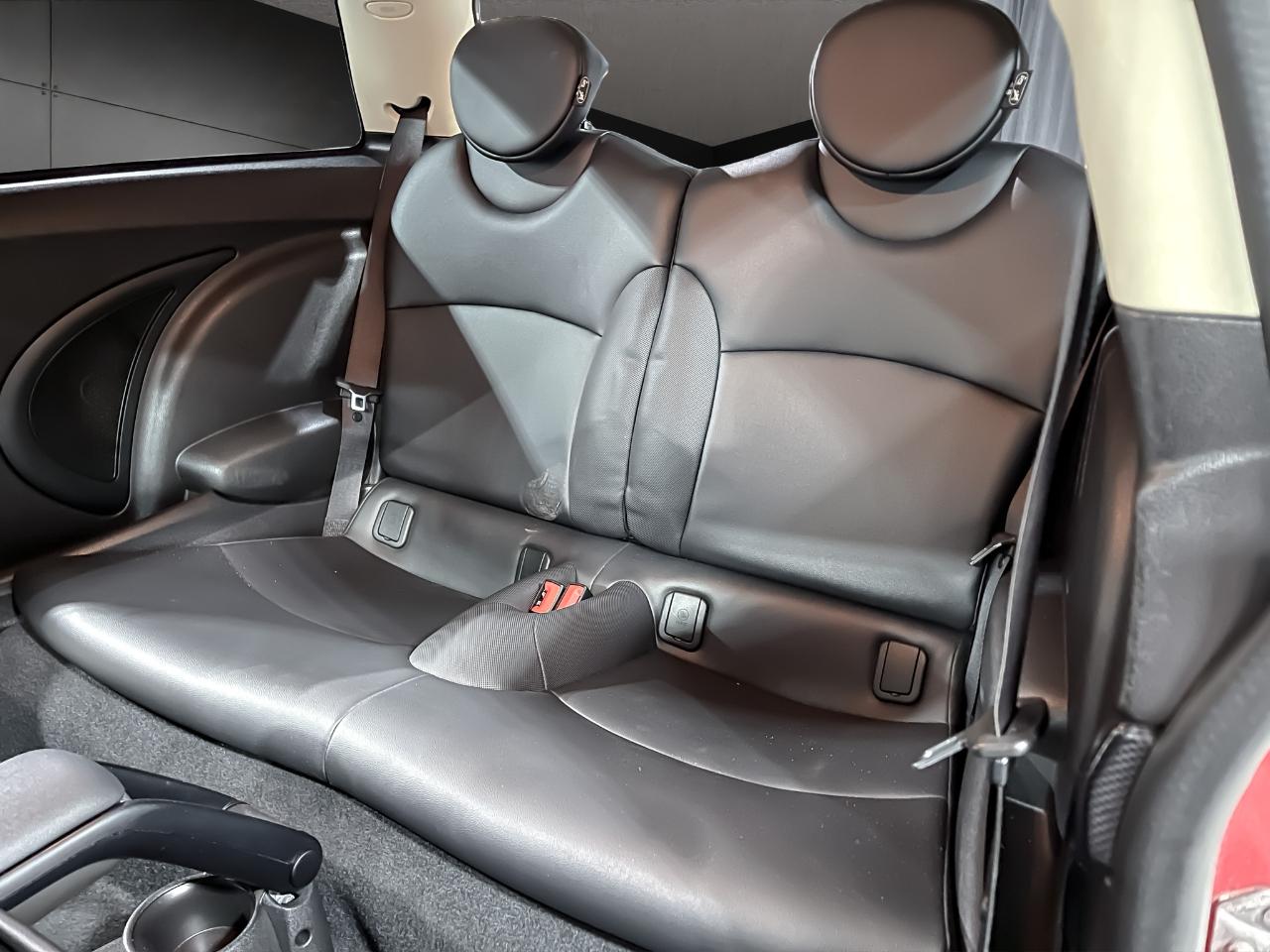 MINI Cooper Hardtop 2dr Cpe S 2012