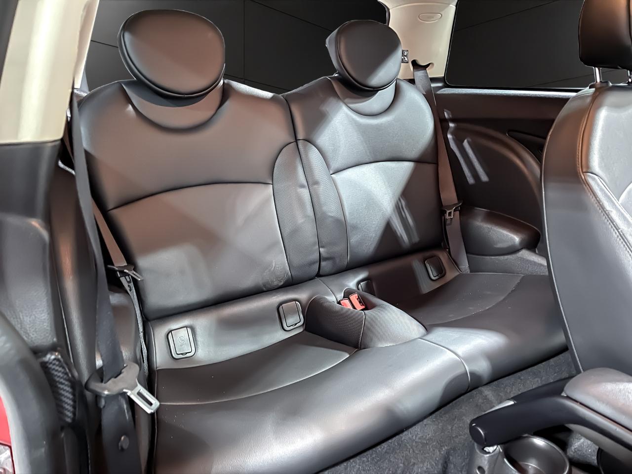 MINI Cooper Hardtop 2dr Cpe S 2012