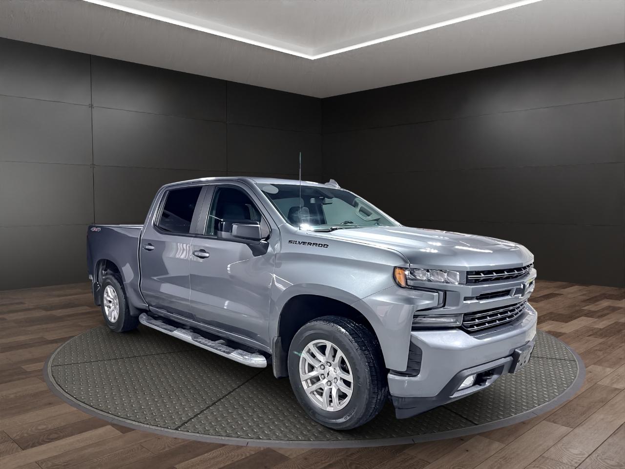 Chevrolet Silverado 1500 4WD Crew Cab 147" RST 2020