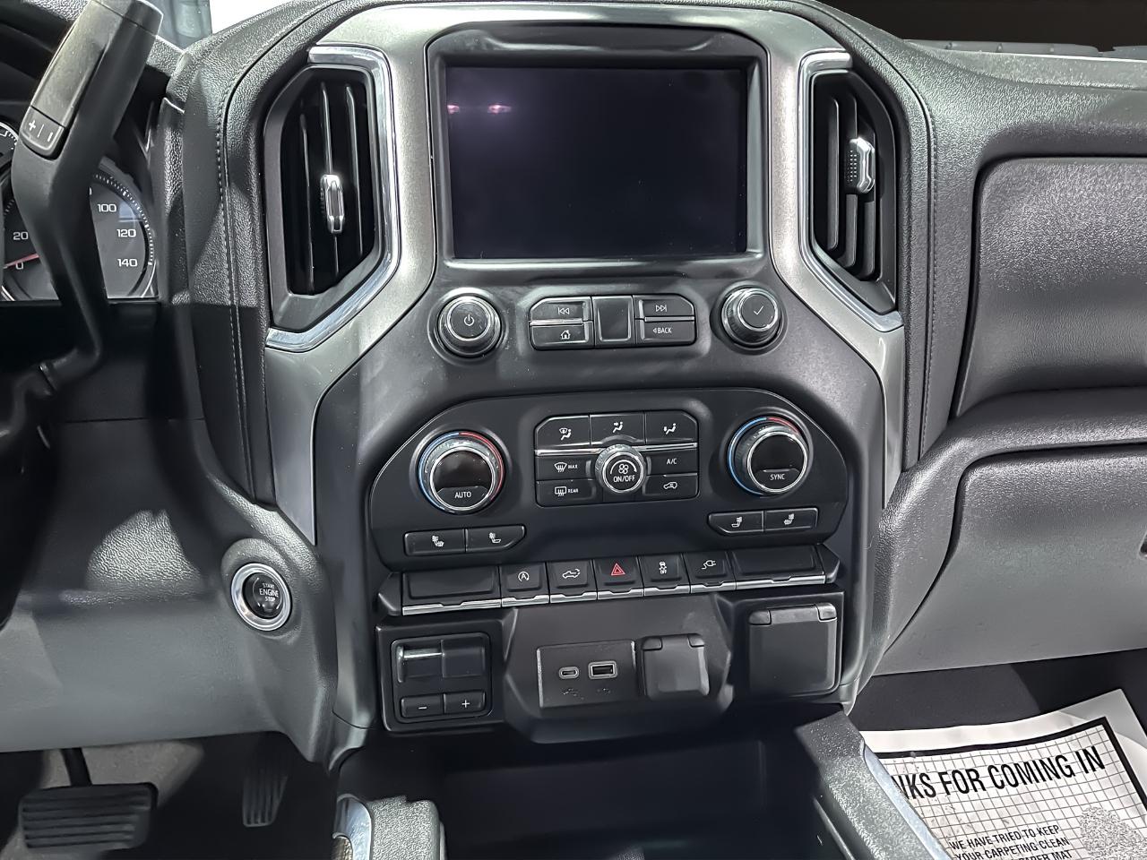 Chevrolet Silverado 1500 4WD Crew Cab 147" RST 2020