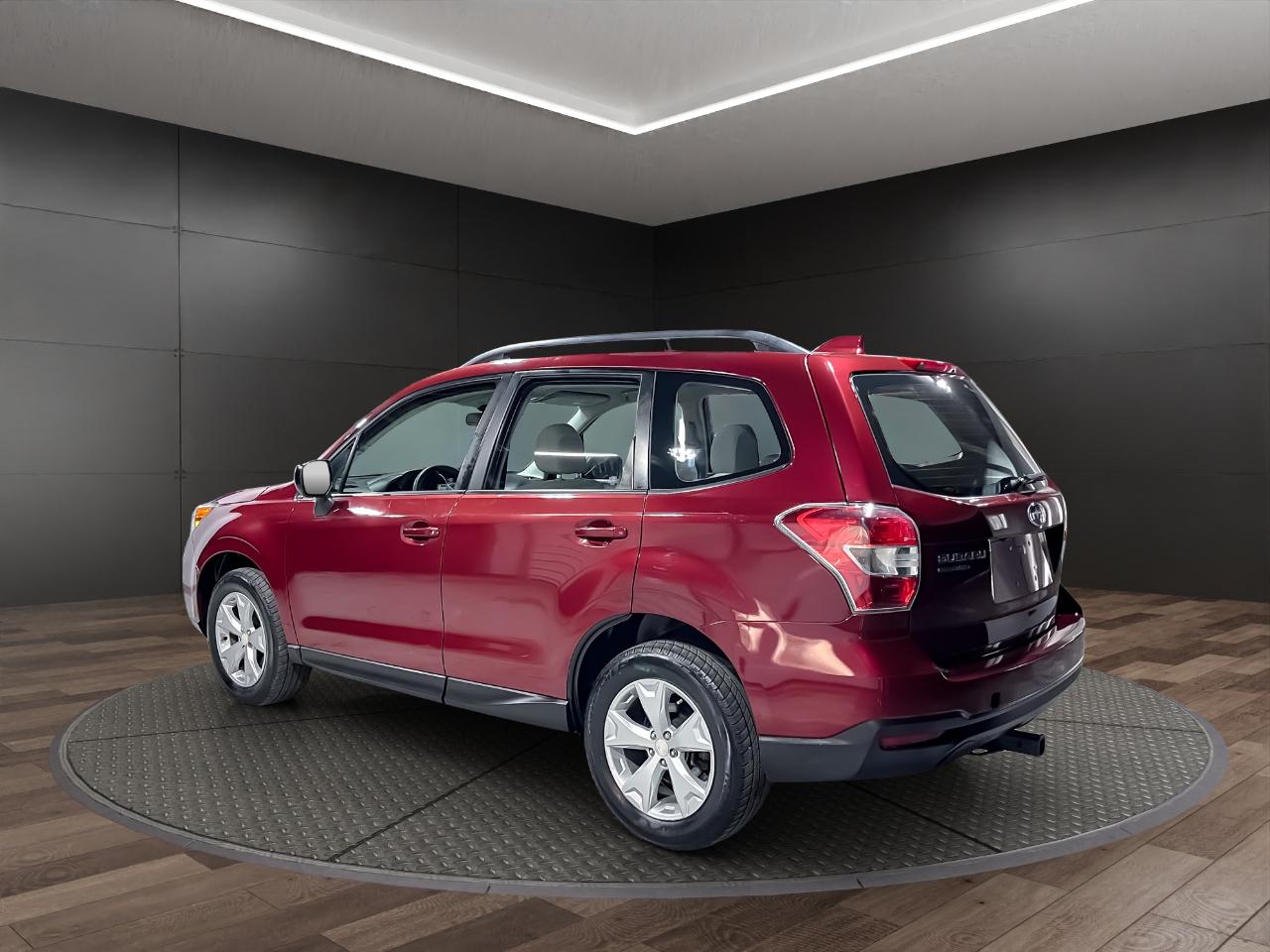 Subaru Forester 4dr CVT 2.5i PZEV 2016