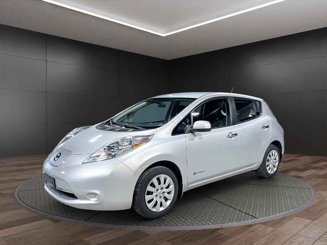 Nissan Leaf 4dr HB S 2015