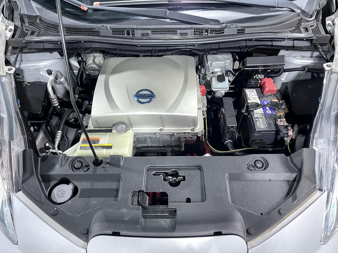Nissan Leaf 4dr HB S 2015