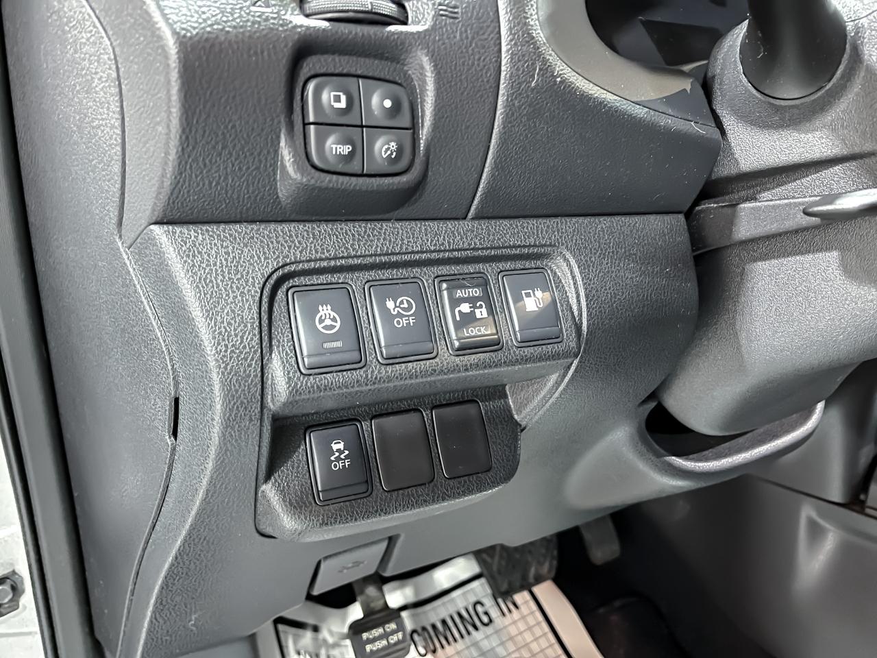 Nissan Leaf 4dr HB S 2015