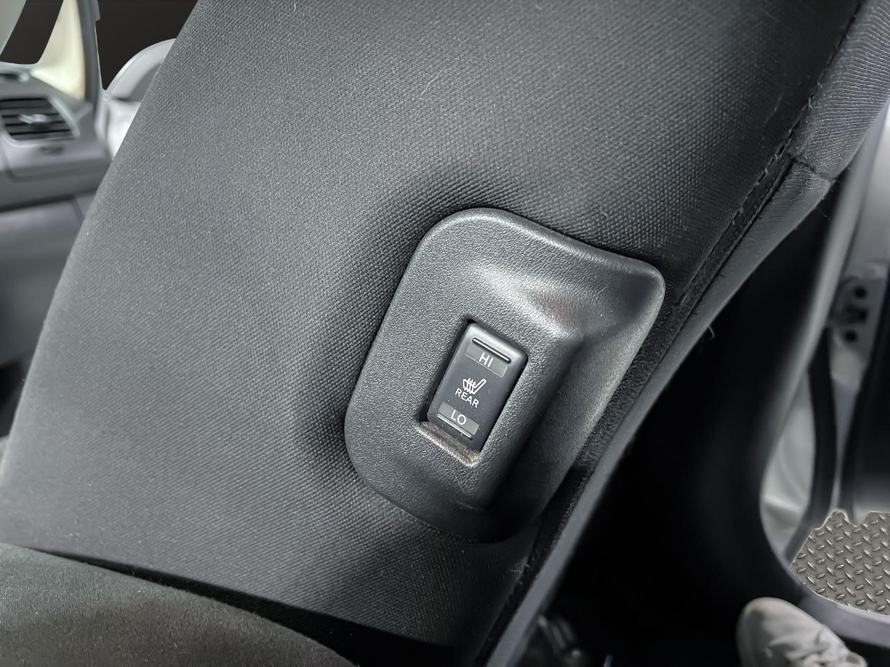 Nissan Leaf 4dr HB S 2015