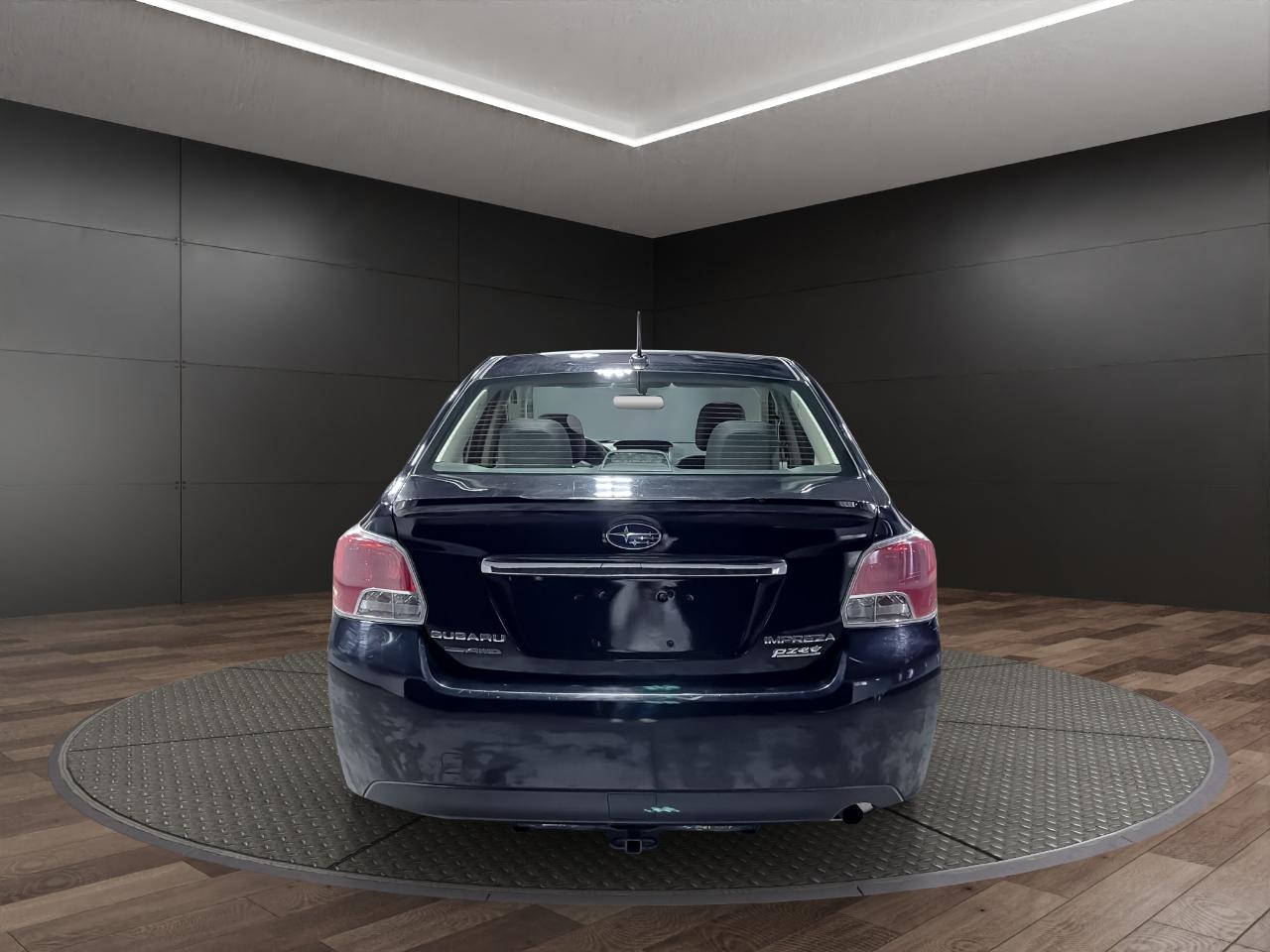 Subaru Impreza Sedan 4dr CVT 2.0i Limited 2015