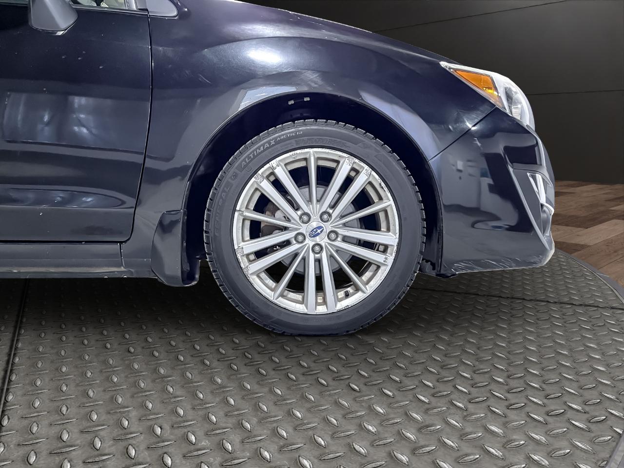 Subaru Impreza Sedan 4dr CVT 2.0i Limited 2015