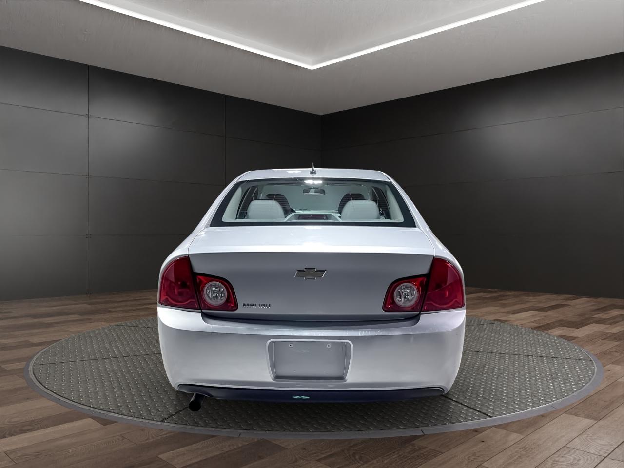 Chevrolet Malibu 4dr Sdn LS w/1LS 2011