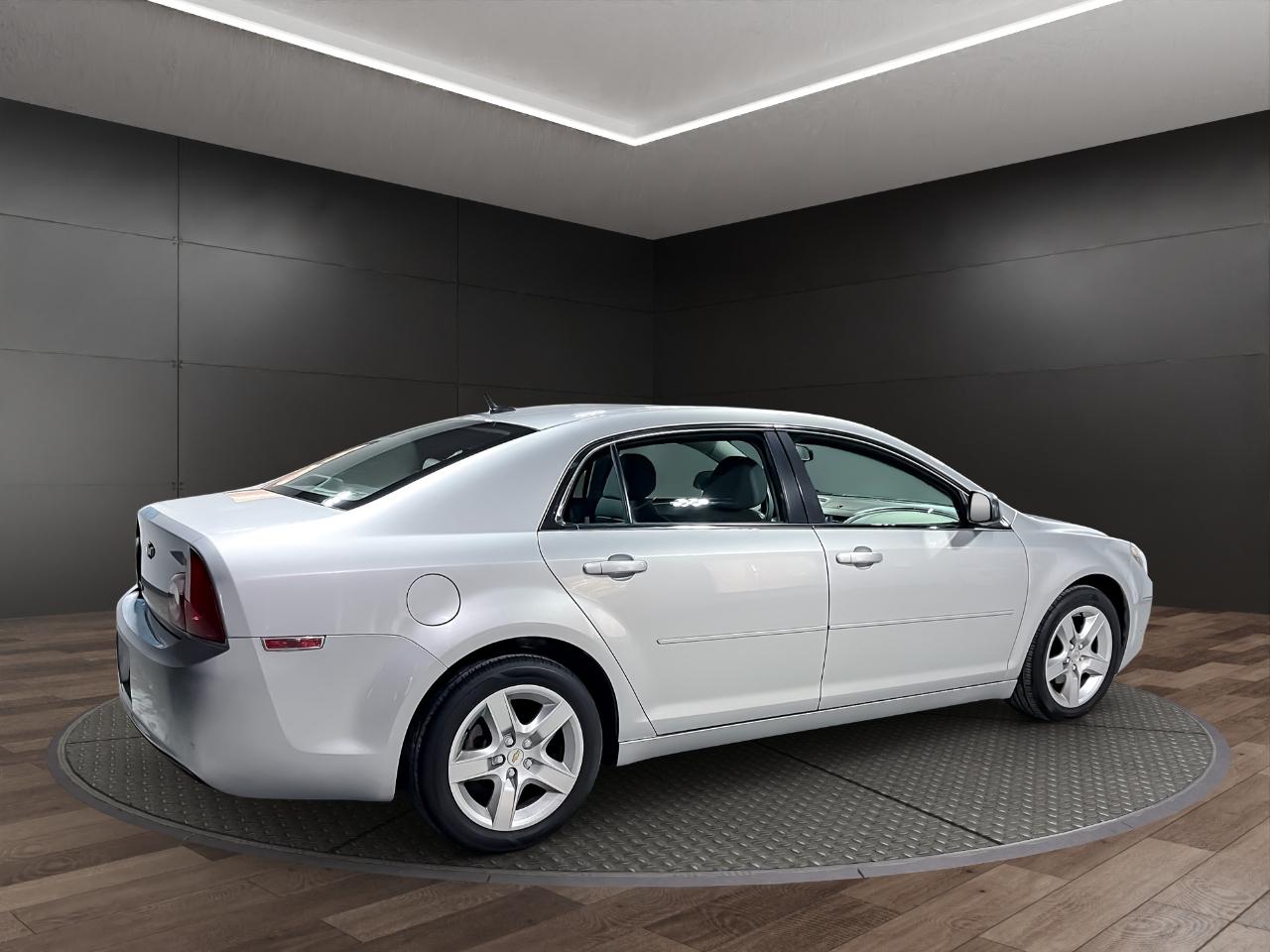 Chevrolet Malibu 4dr Sdn LS w/1LS 2011