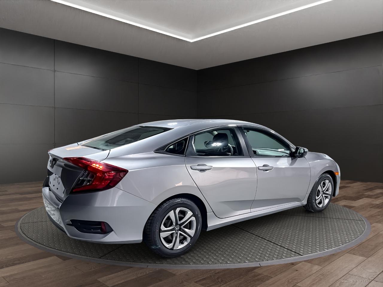 Honda Civic Sedan LX Manual 2017