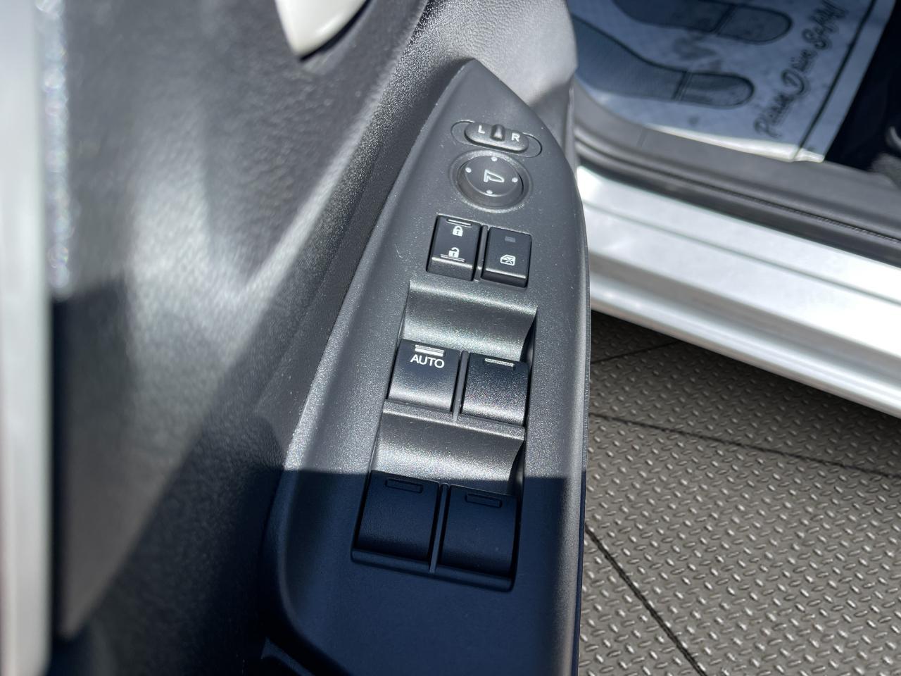 Honda Fit 5dr HB CVT LX 2016