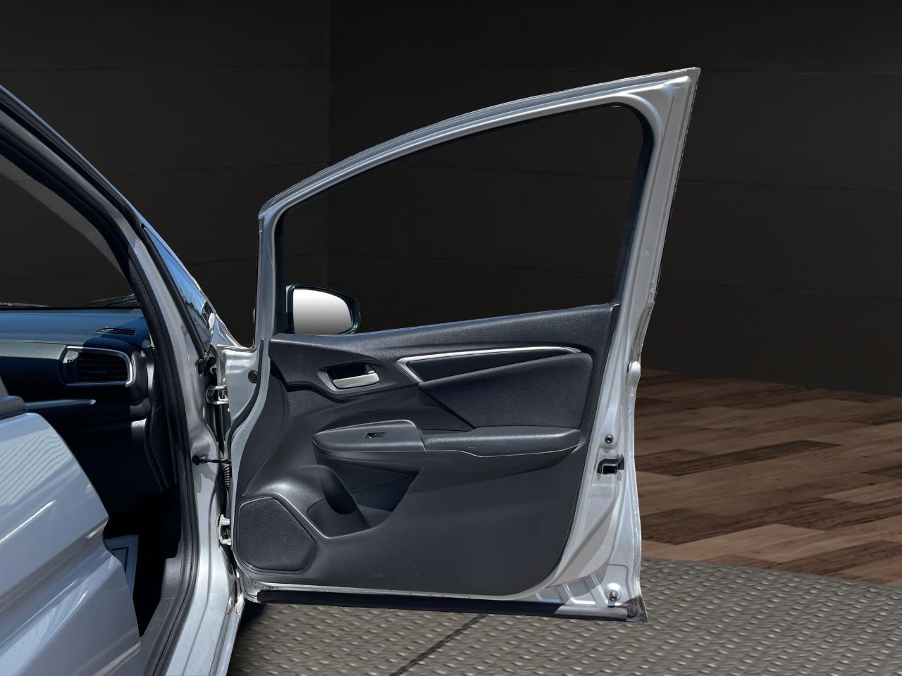 Honda Fit 5dr HB CVT LX 2016