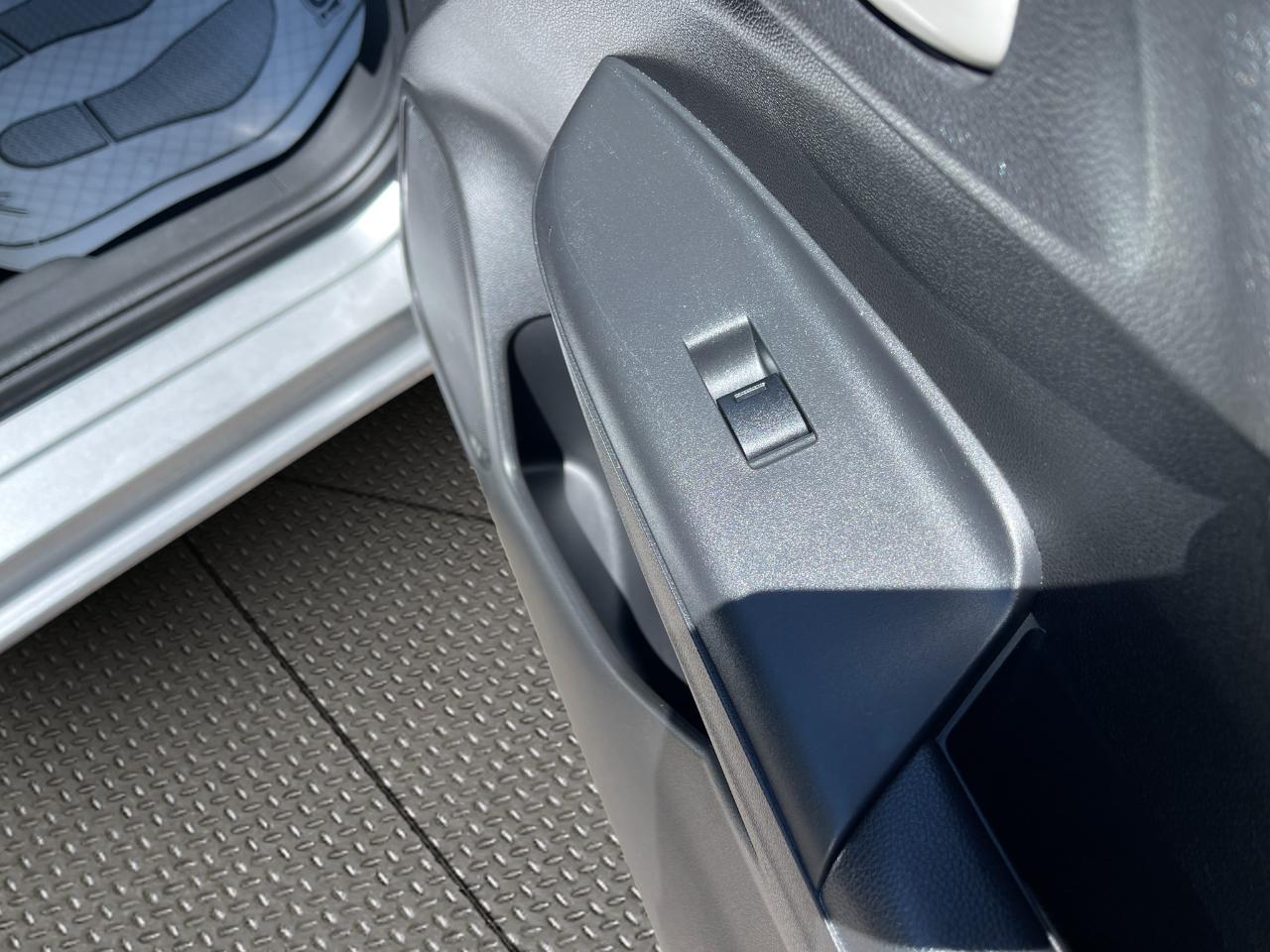 Honda Fit 5dr HB CVT LX 2016