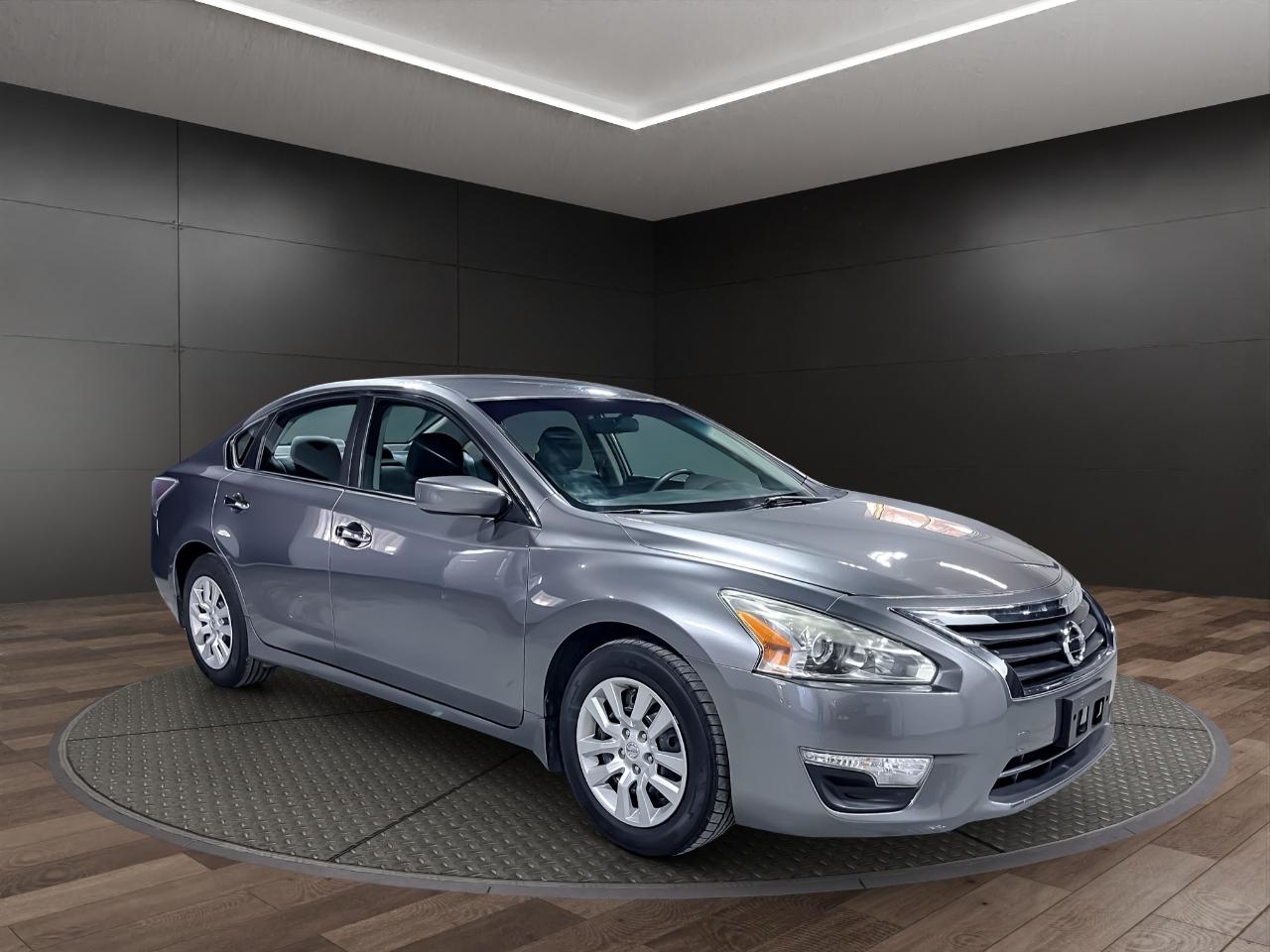 Nissan Altima 4dr Sdn I4 2.5 S 2015