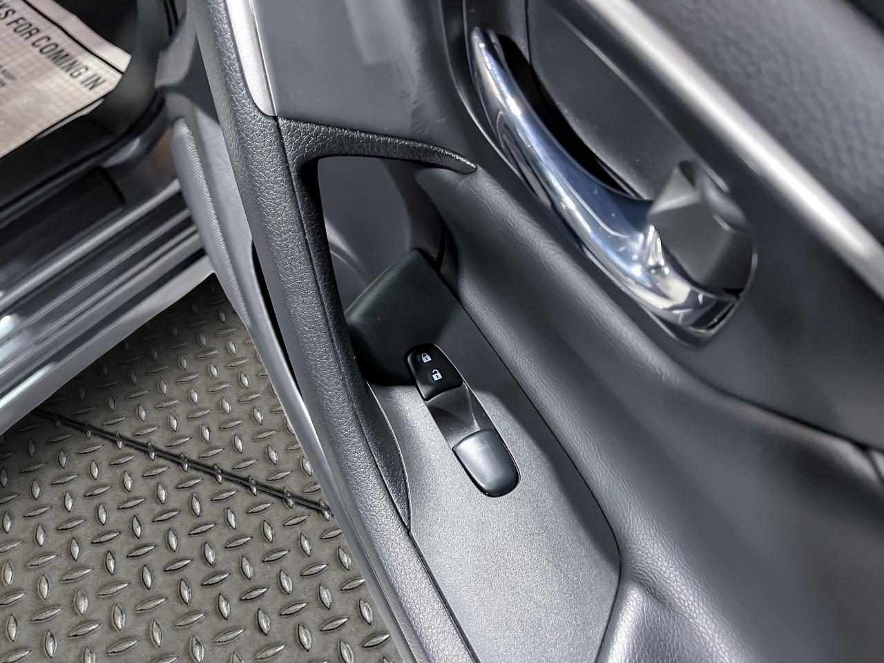 Nissan Altima 4dr Sdn I4 2.5 S 2015