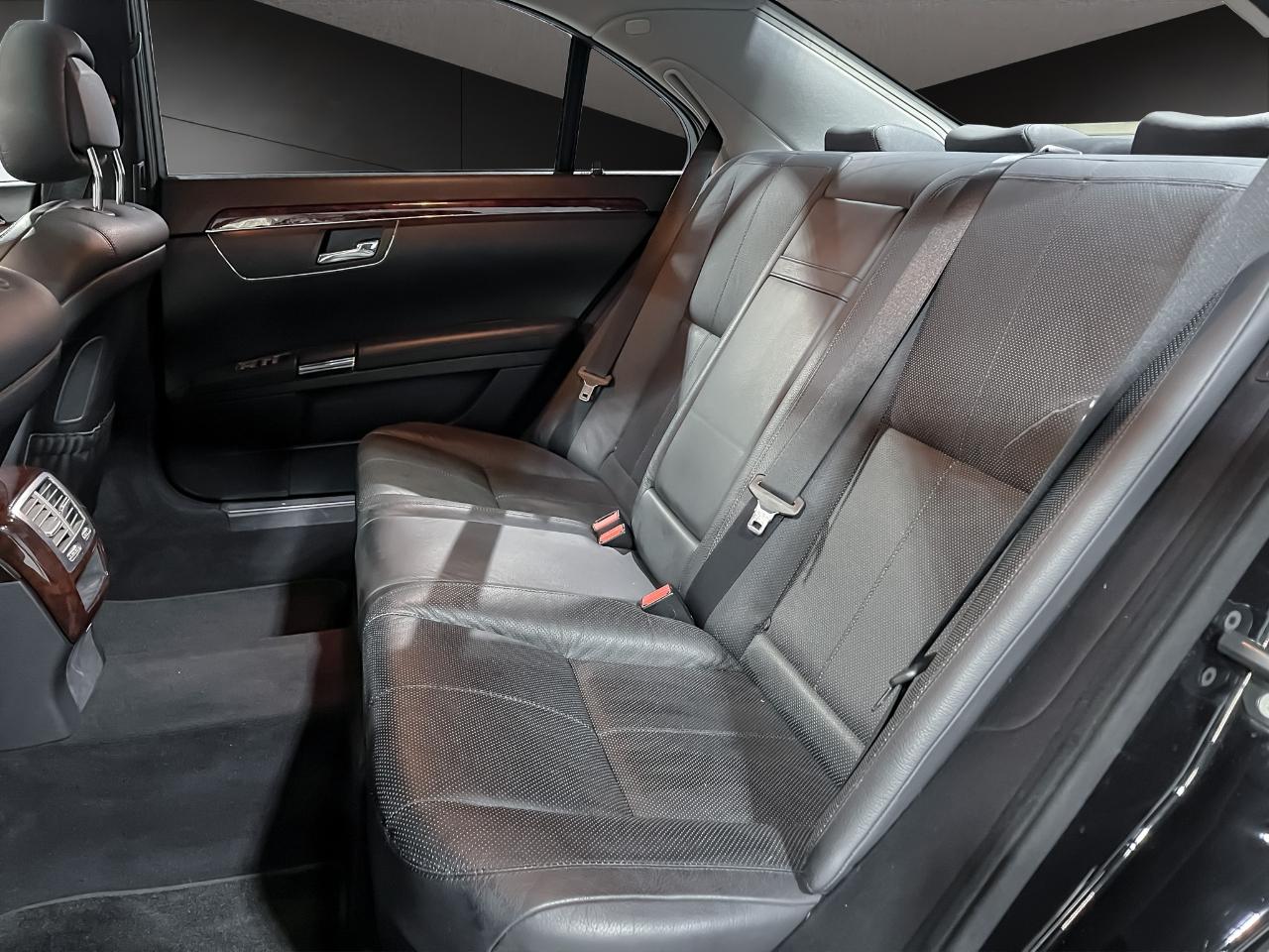 Mercedes-Benz S-Class 4dr Sdn 5.5L V8 4MATIC 2008