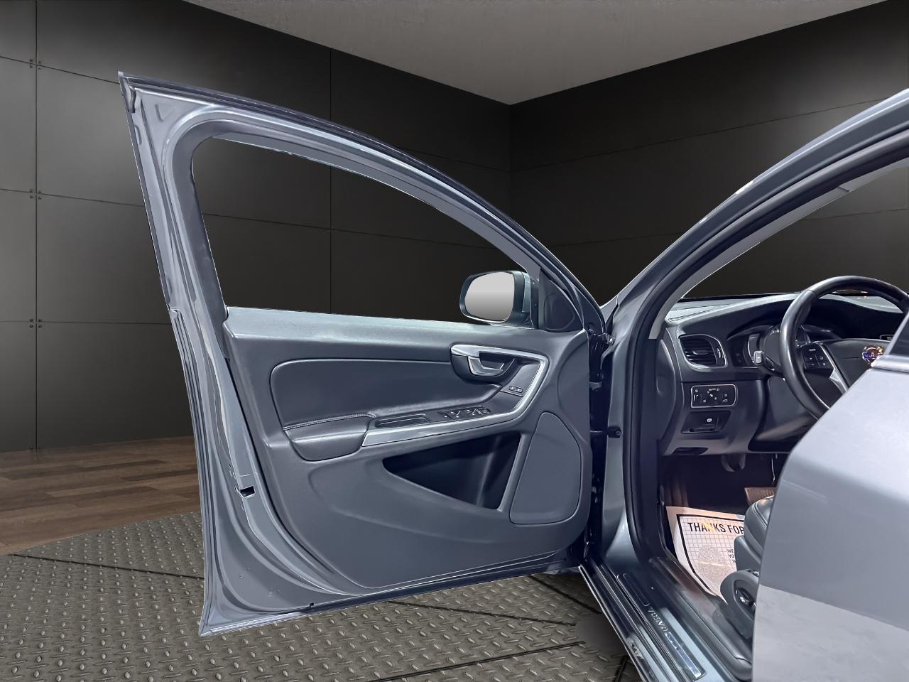 Volvo S60 4dr Sdn T5 Drive-E Premier FWD 2016