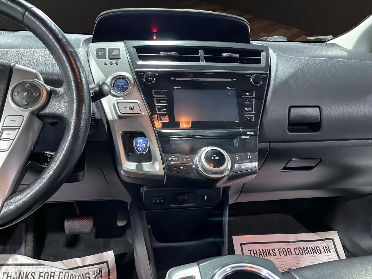 Toyota Prius V 5dr Wgn Three (Natl) 2016