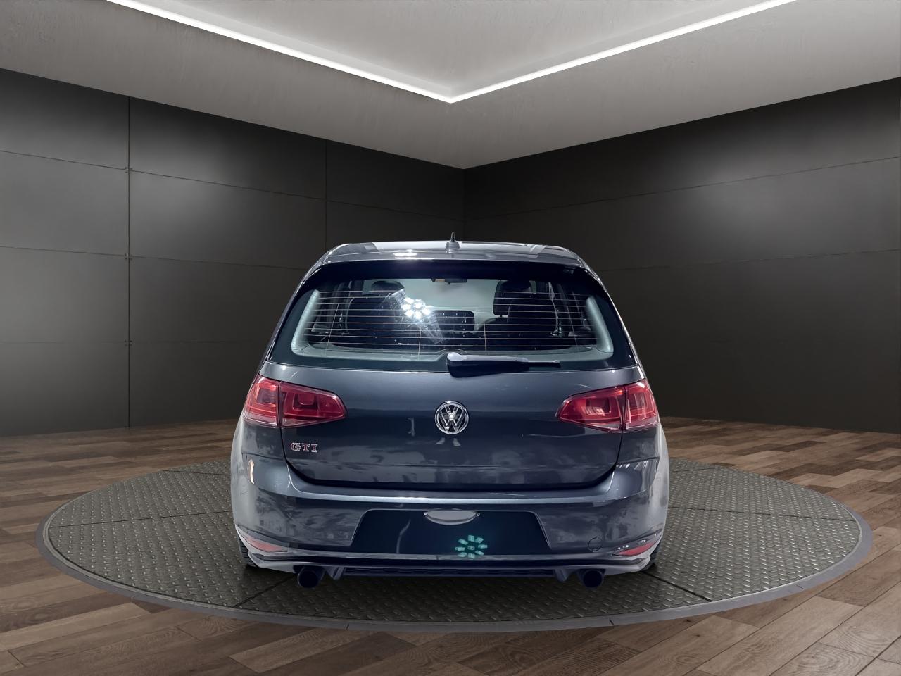 Volkswagen Golf GTI 4dr HB Man S w/Performance Pkg 2015