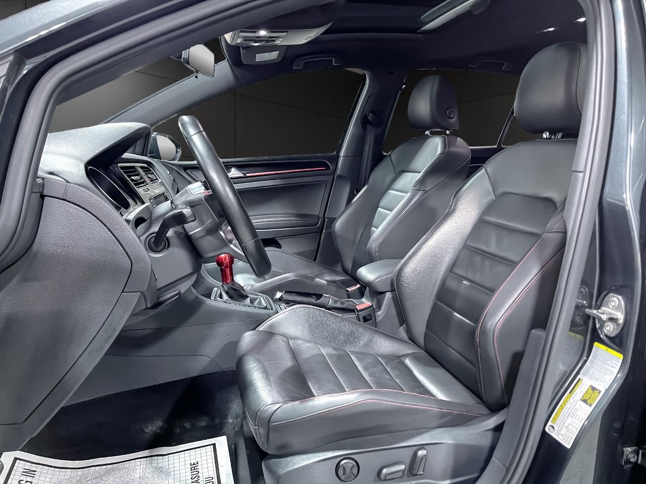 Volkswagen Golf GTI 4dr HB Man S w/Performance Pkg 2015