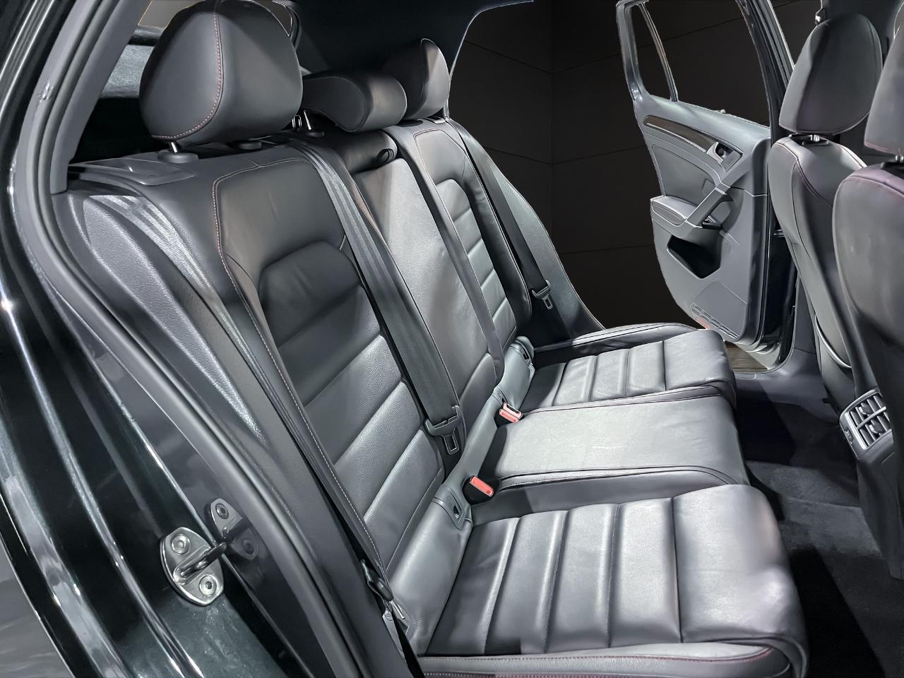 Volkswagen Golf GTI 4dr HB Man S w/Performance Pkg 2015