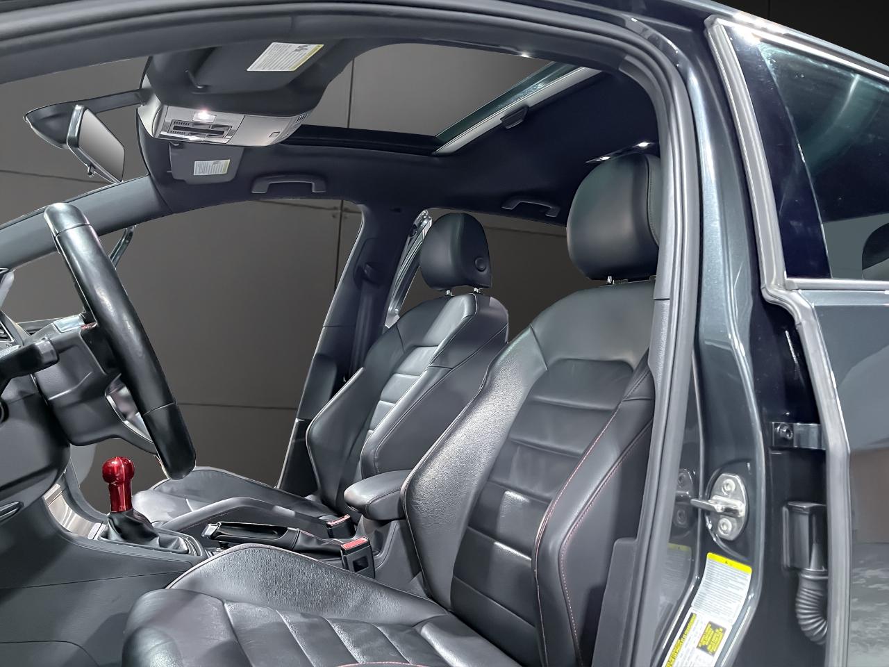 Volkswagen Golf GTI 4dr HB Man S w/Performance Pkg 2015