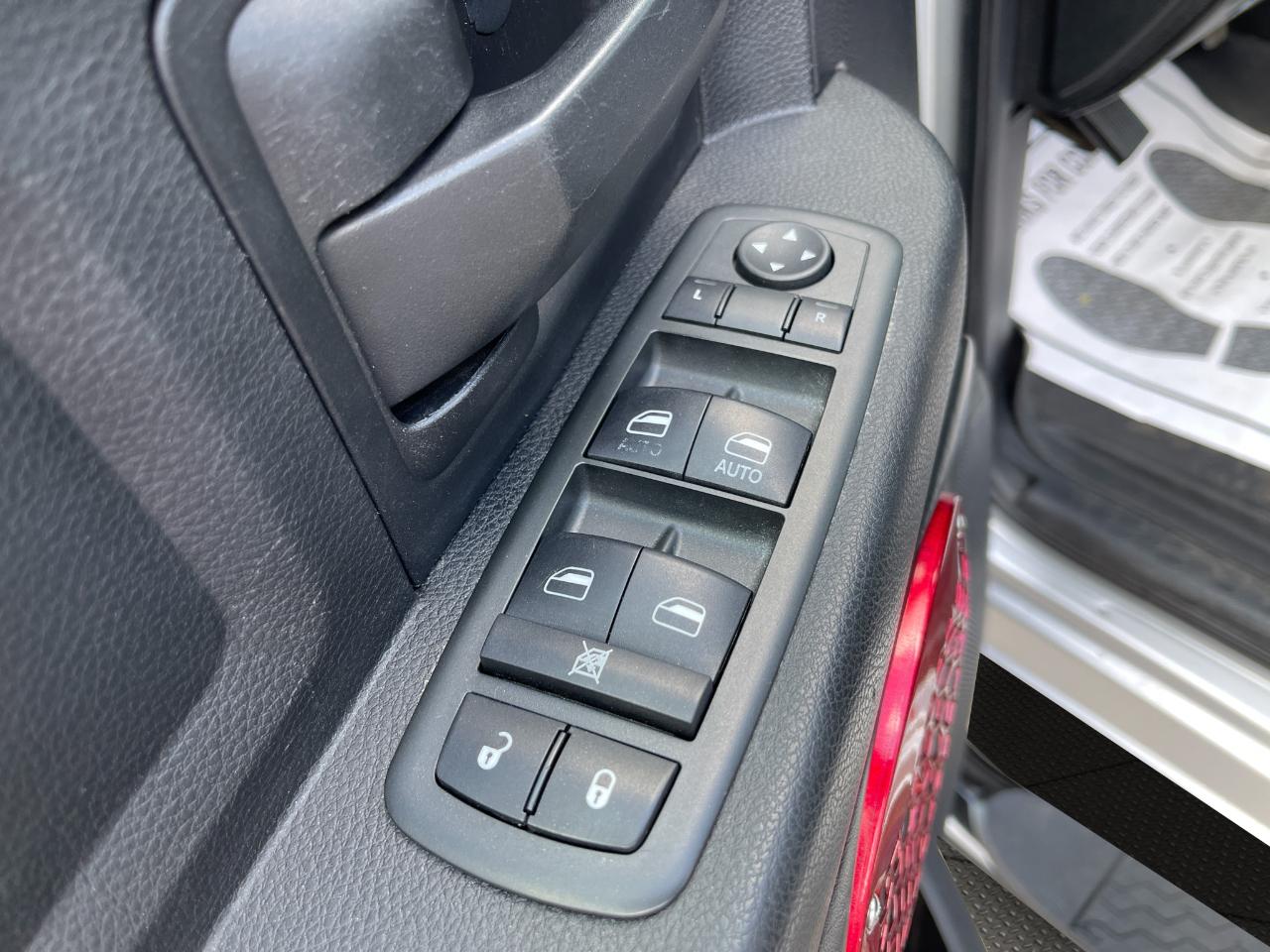 RAM 2500 4WD Crew Cab 149" Tradesman 2013