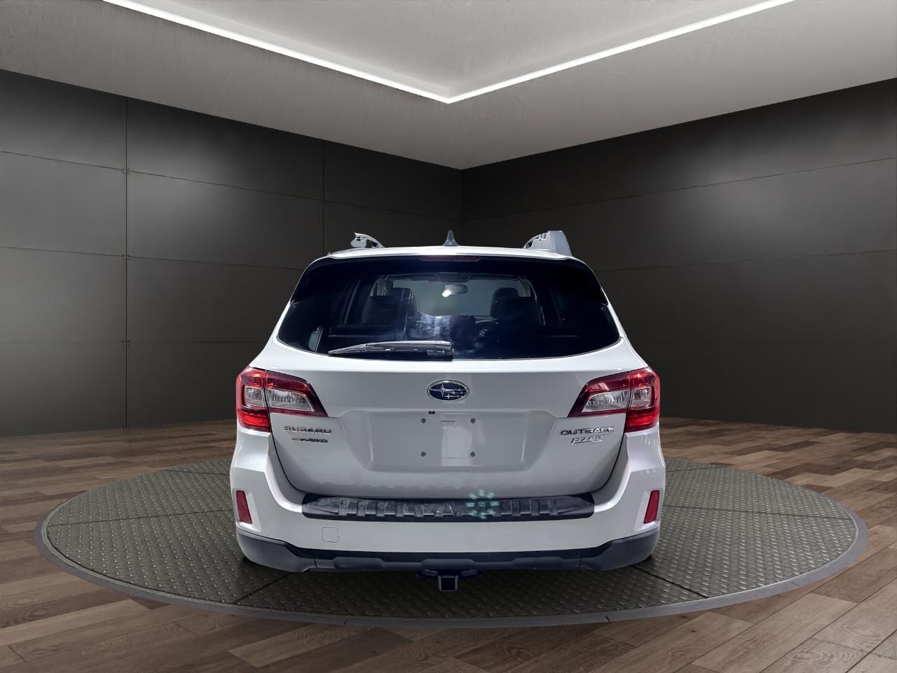 Subaru Outback 4dr Wgn 2.5i Limited PZEV 2016