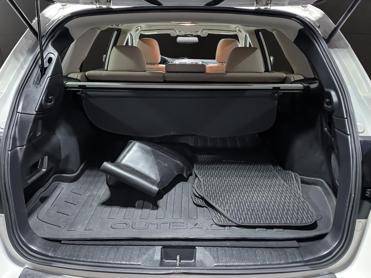 Subaru Outback 4dr Wgn 2.5i Limited PZEV 2016