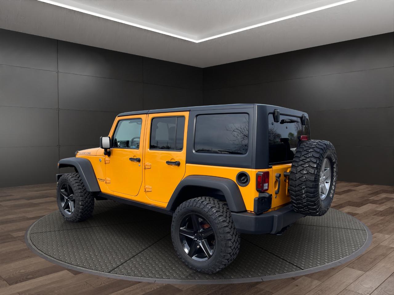 Jeep Wrangler Unlimited 4WD 4dr Rubicon 2012