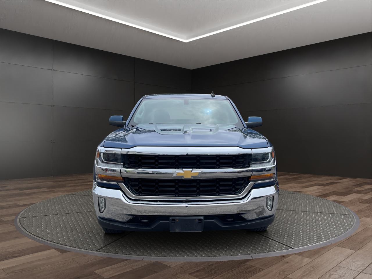 Chevrolet Silverado 1500 4WD Double Cab 143.5" LT w/1LT 2017