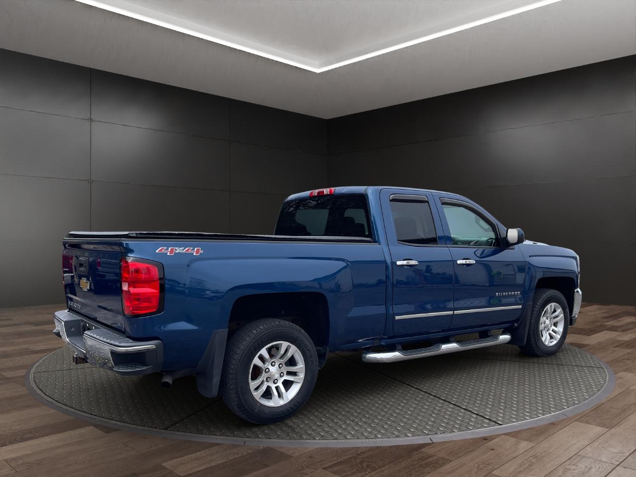 Chevrolet Silverado 1500 4WD Double Cab 143.5" LT w/1LT 2017