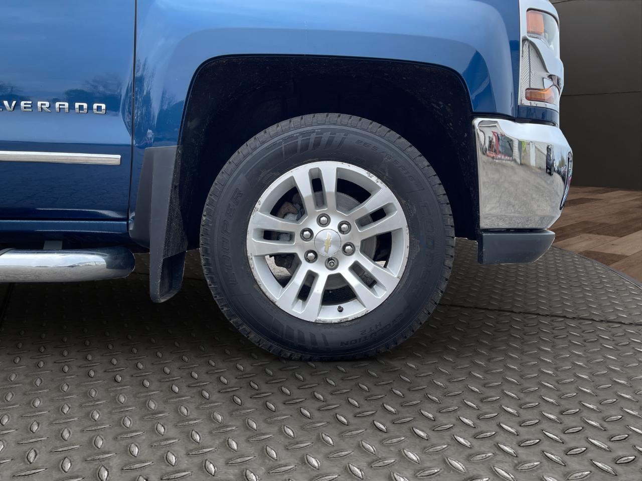 Chevrolet Silverado 1500 4WD Double Cab 143.5" LT w/1LT 2017