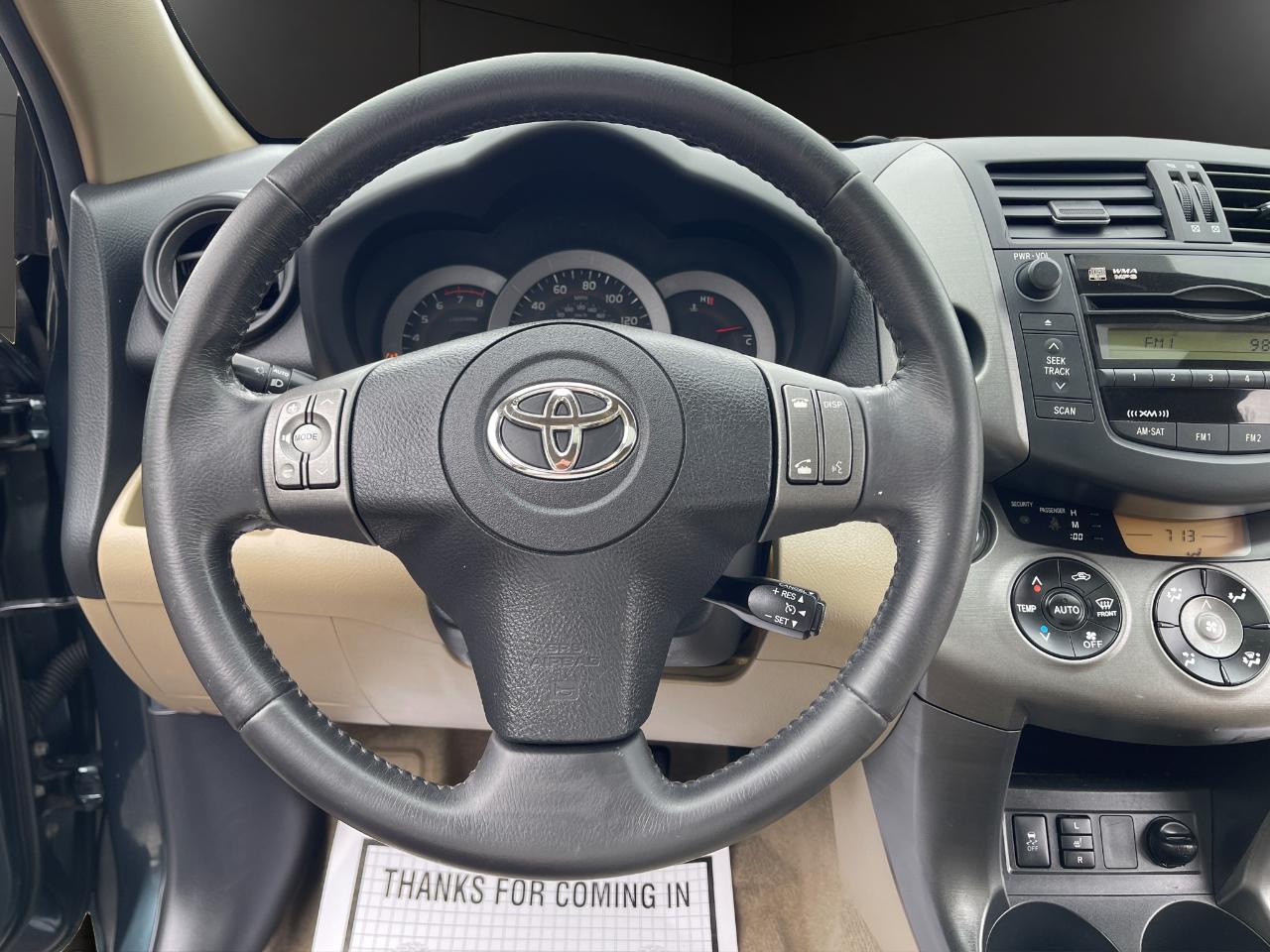 Toyota RAV4 4WD 4dr V6 5-Spd AT Ltd (Natl) 2010
