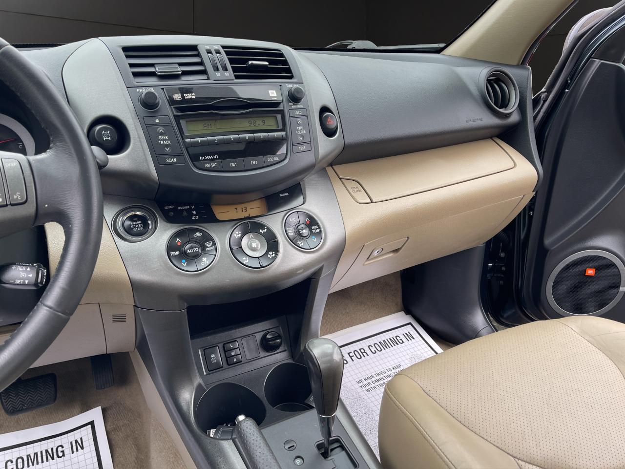 Toyota RAV4 4WD 4dr V6 5-Spd AT Ltd (Natl) 2010