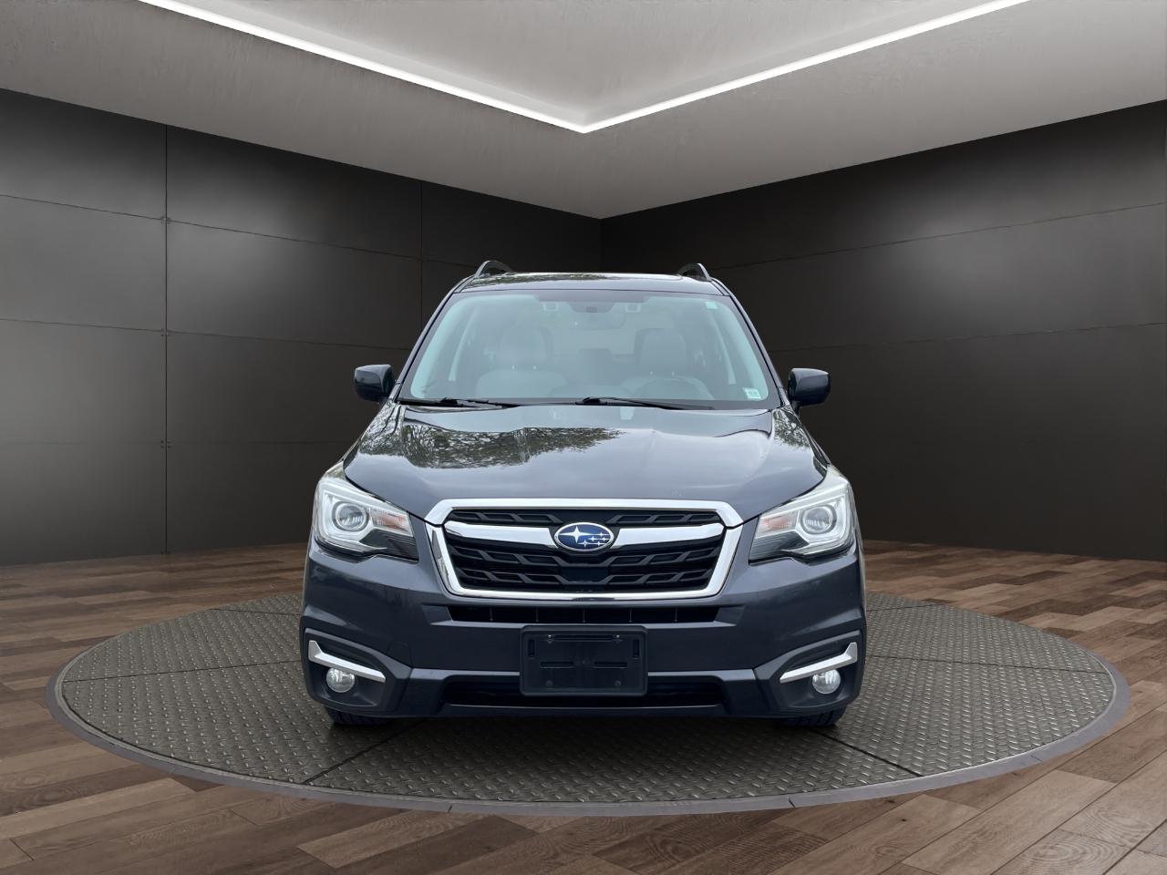 Subaru Forester 2.5i Limited CVT 2017