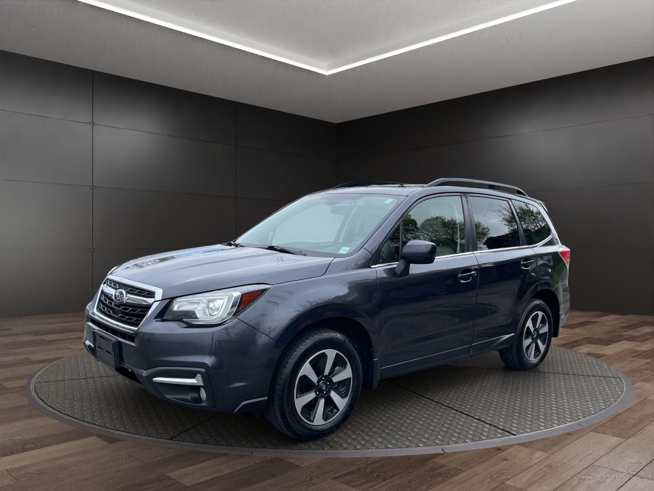 Subaru Forester 2.5i Limited CVT 2017