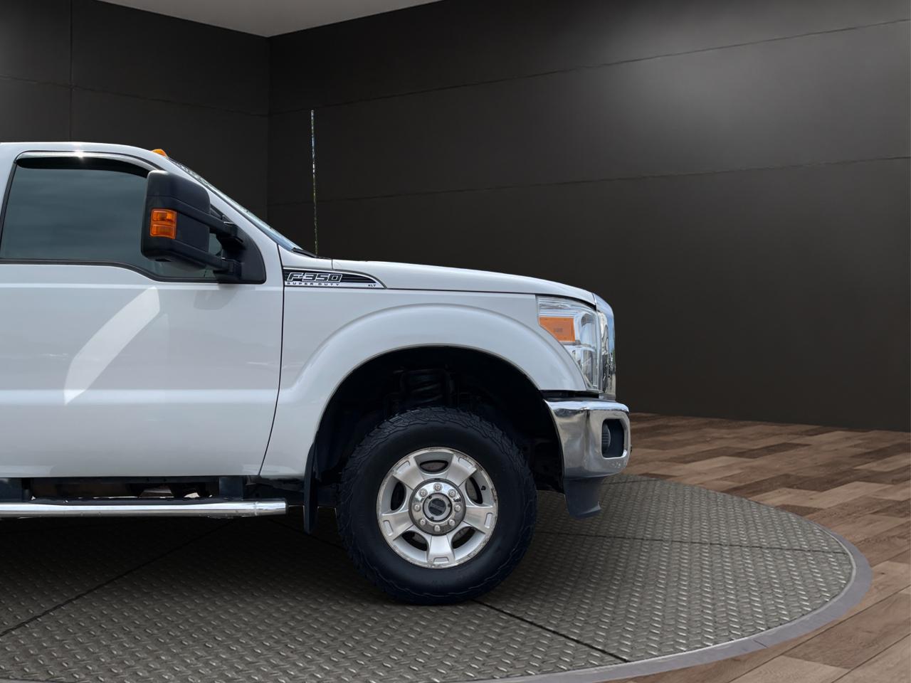 Ford Super Duty F-350 SRW 4WD Crew Cab 156" XLT 2015