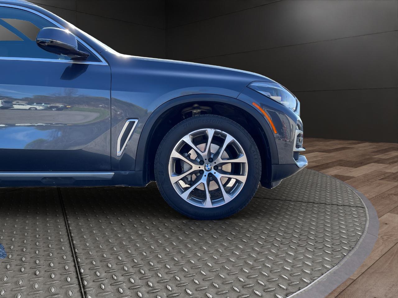 BMW X5 xDrive40i Sports Activity Vehicle 2020