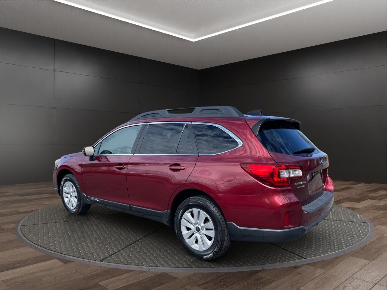 Subaru Outback 4dr Wgn 2.5i Premium PZEV 2016