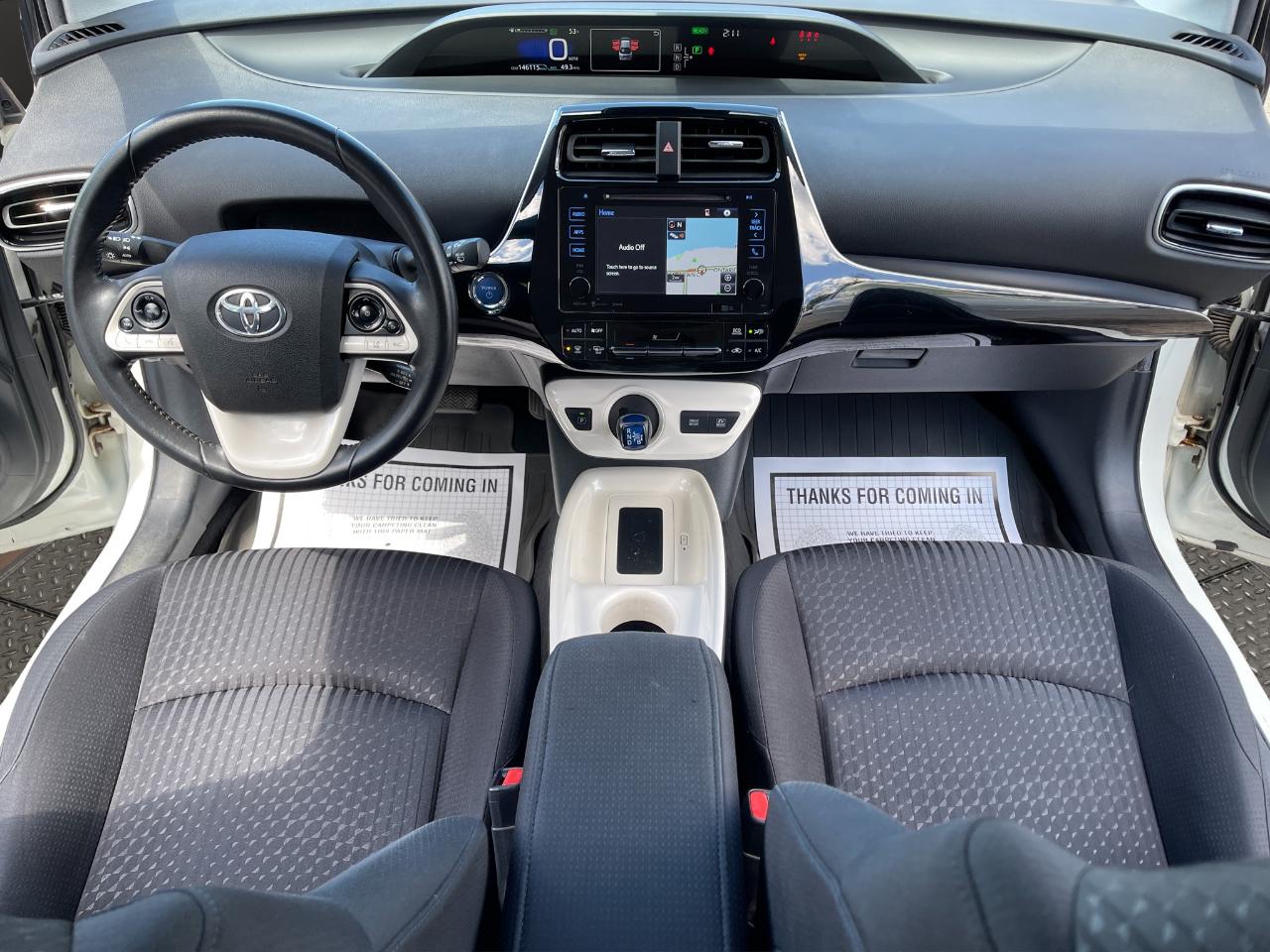 Toyota Prius Three Touring (Natl) 2017