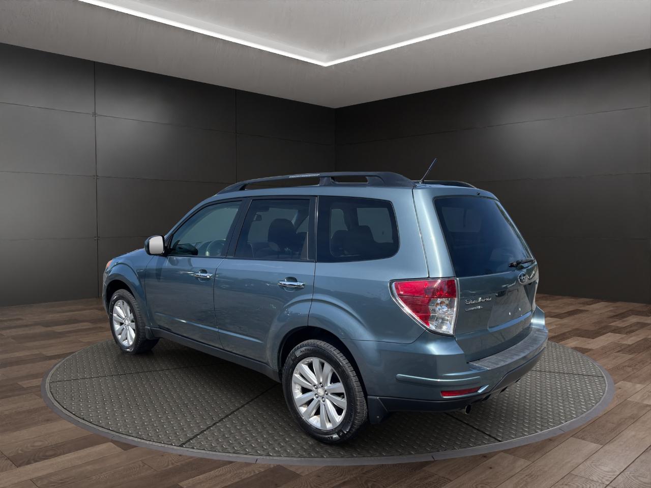 Subaru Forester 4dr Auto 2.5X Premium 2012