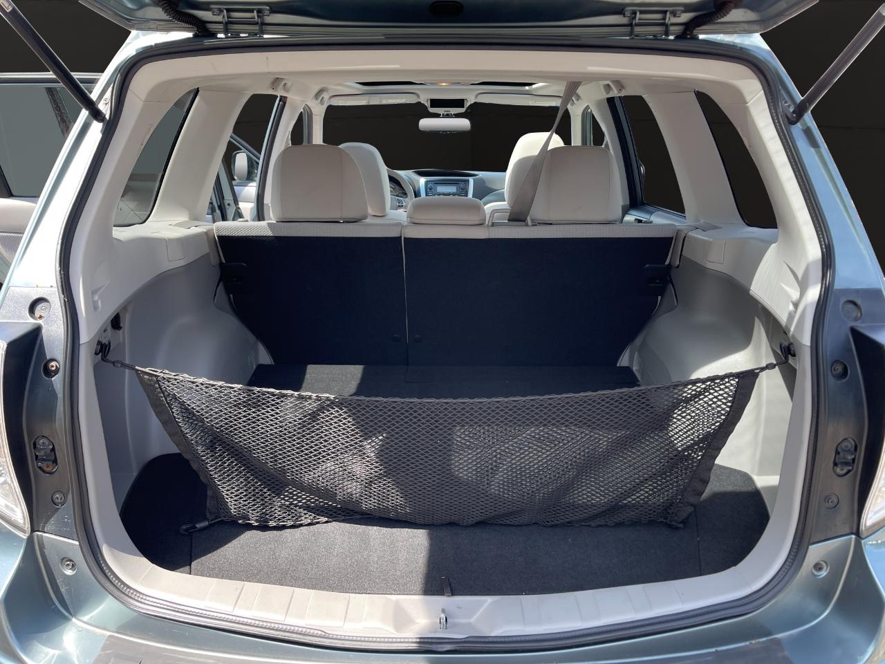 Subaru Forester 4dr Auto 2.5X Premium 2012