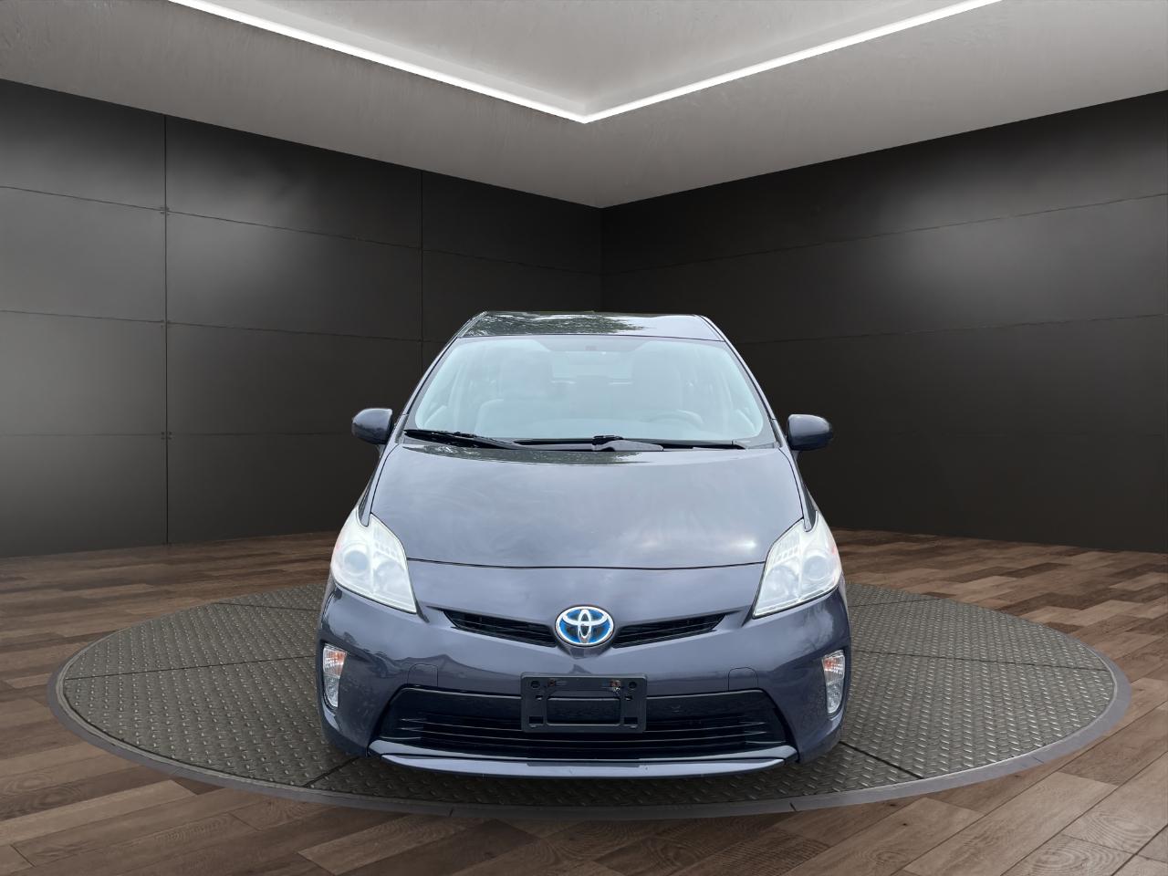 Toyota Prius 5dr HB Three (Natl) 2012